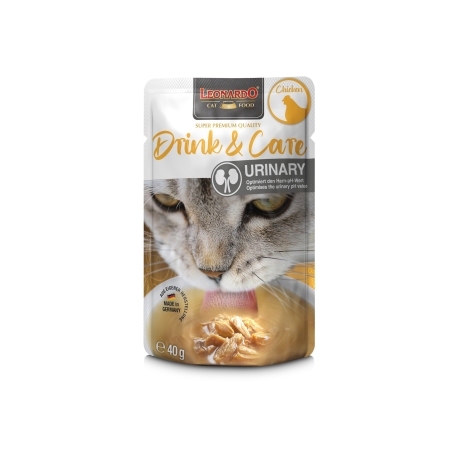 Aquapet Leonardo Drink & Care Urinary Chicken 40g pouch featuring a cat sipping from a bowl of chicken broth, promoting hydration and urinary health